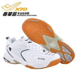 批发兼零售高性价比羽毛球鞋 橡胶大底，厂家直供，图片展示与零售解析